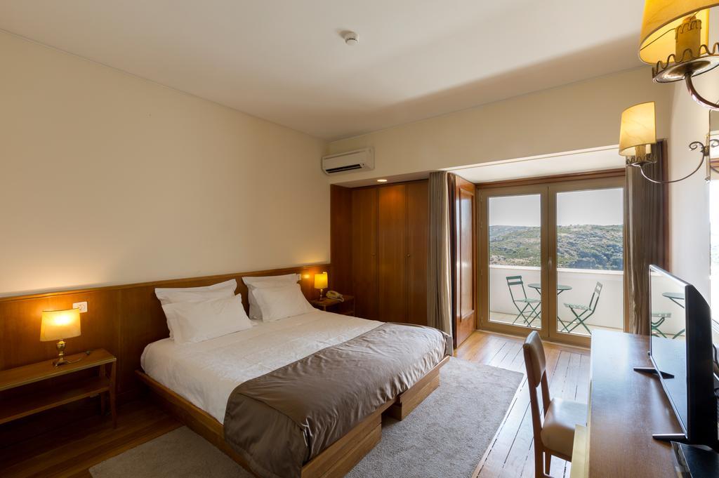 Hotel Parador Santa Catarina มีรันดา โด โดว์โร ภายนอก รูปภาพ